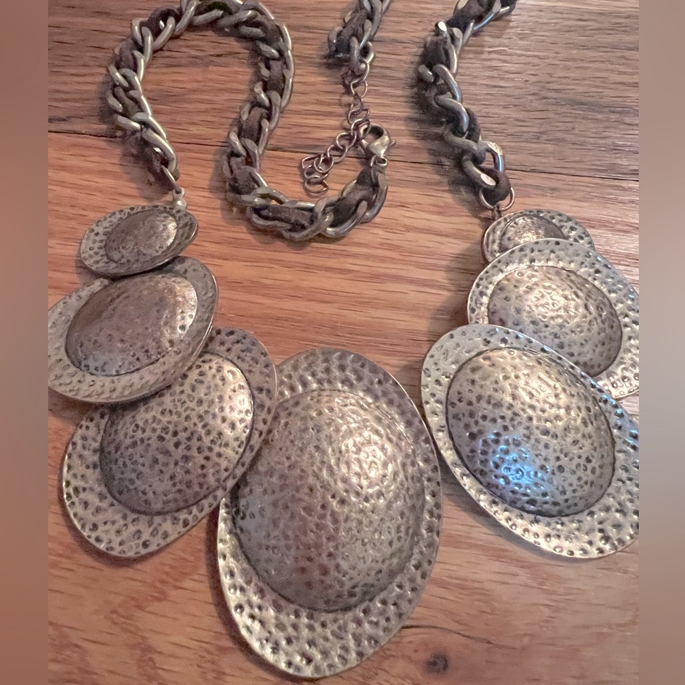 Statement necklace